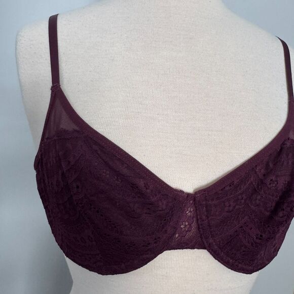 Marilyn Monroe Intimates Underwire Lace Bra - 34C - Picture 3 of 12
